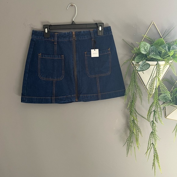 Jean skirt - Picture 2 of 2